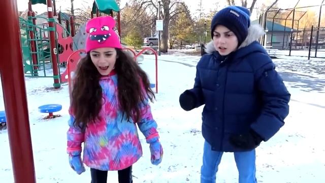 Веселая история на детской площадке с Хайди и Зидан смотреть онлайн