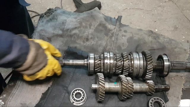 ПОЧЕМУ ШУМИТ ИЛИ ГУДИТ КОРОБКА НА ВАЗ 2101 - 07 И НИВА смотреть онлайн