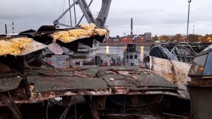 Санкт-Петербург. Демонтаж плавучего ресторана "Серебряный Кит" (24.10.2023).