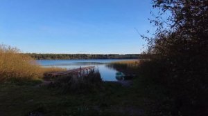 Орлино, Орлинское озеро и фрагмент речки Орлинки у Дружной Горки, октябрь.