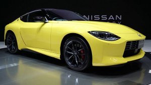 ( 4K ) Nissan Fairlady Z Version ST "prototype" : Yellow / Black