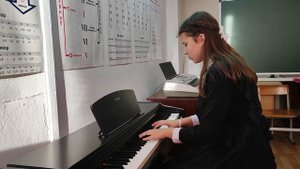 Овчинникова Виктория 12 лет. Н.Торопова "Падают листья"