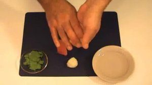 Готовим вместе. Суши с тунцом. Видео урок.