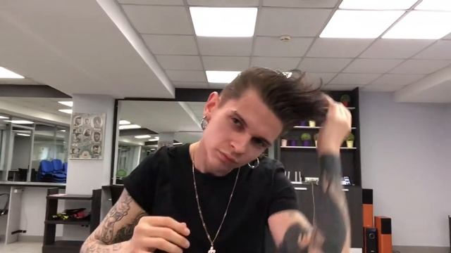 Укладка помадой Uppercut Deluxe Monster Hold