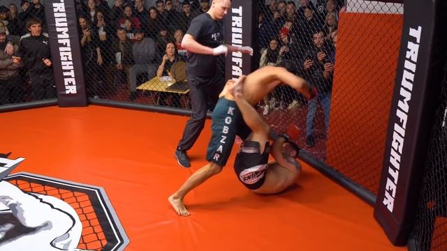 MMA тай бокс против самбо Выпуск 1 (часть 1) – Kletka Fight Night смотреть онлайн