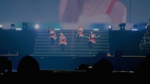 BLACKPINK - Last Christmas + Rudolph, The Red Nosed Reindeer  Arena Tour 2018 'Kyocera Dome Osaka'