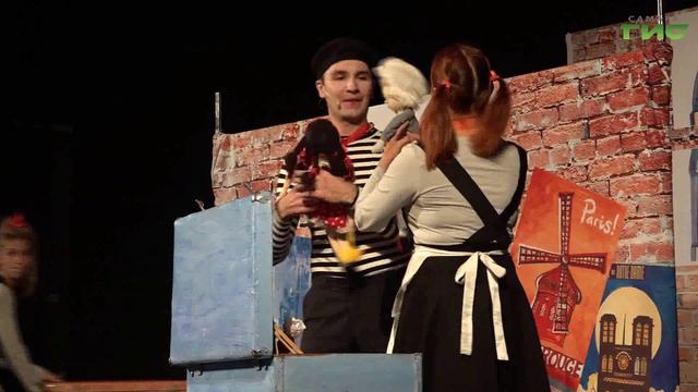 В ДК Железнодорожников состоялся кукольный спектакль для детей