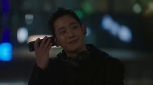 Красивая Нуна что покупает мне еду