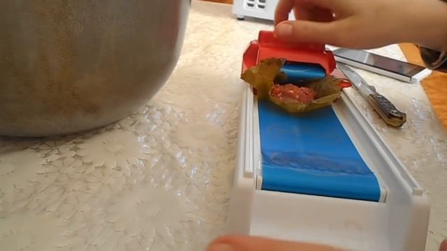 Как сделать долма или голубцы при помощи аппарата для заворачивания кулинарных изделий