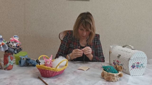 Мастер класс по  мягкая игрушка  “Сова из фетра с интересным наполнителем" смотреть онлайн