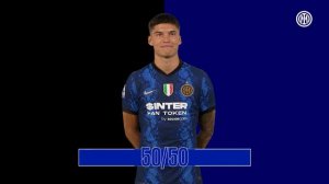 "Messi! Veron! Schwartzman!" | JOAQUIN CORREA plays 50/50 🇦🇷⚫🔵 [SUB ENG]