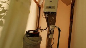 Автономный горячий душ в лесу