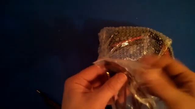 Распаковка Sven AP-G886MV Black-Red смотреть онлайн