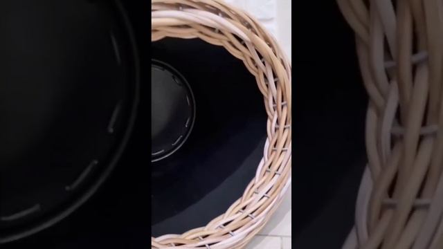Кашпо из ротанга