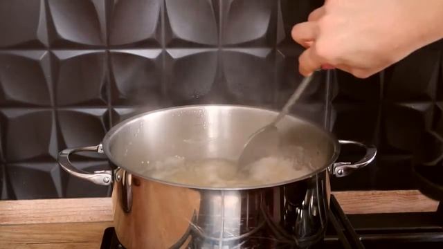 ? СУП из РЫБНОЙ КОНСЕРВЫ * БЫСТРЫЙ, РЫБНЫЙ СУП без ЗАМОРОЧЕК / готовим с Julia home #супизконсервы