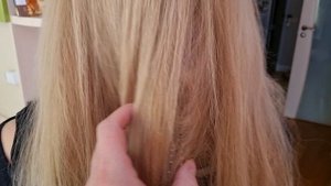 Сегодня ночью женщина в годах, запуталась ногами в проводах ?