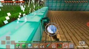 Строю богатый дом из украденного у соседа в Minecraft.