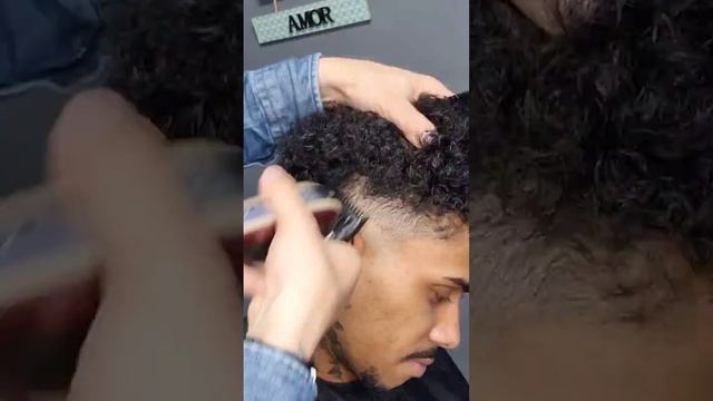 60SEGUNDOS DISFARÇAR UM CABELO ONDULADO ✂️