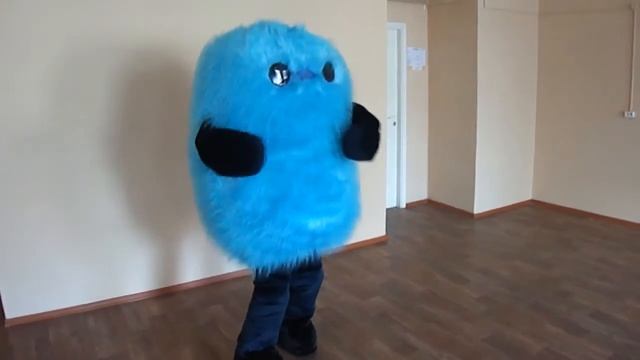 Одеваю сшитый мной на заказ костюм Шму из компьютерной игры для квеста смотреть онлайн