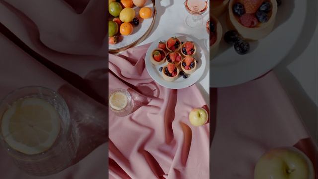 healthy food. juicy fruits. dessert.shorts/здоровое питание.сочные фрукты.десерт.