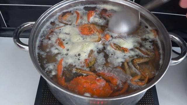 Как варить ЧЕРНОМОРСКИХ КРАБОВ! Вы готовите неправильно краба??? смотреть онлайн