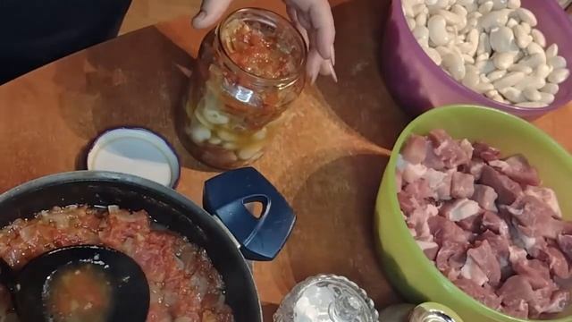 Безумно вкусная тушёнка с фасолью