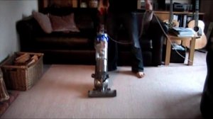 Dyson DC18 'Slim' Video + Review