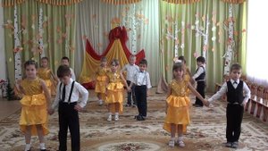 танец "Листик - листопад" в исполнении детей старшей группы детского сада " Золотая рыбка"