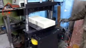Колотый кирпич с двух сторон.