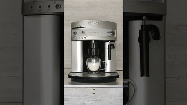 Кавомашина автоматична Delonghi Magnifica ESAM 3200.S