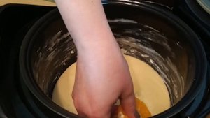 ВЫПЕЧКА С МАНДАРИНАМИ - пышная шарлотка с мандаринами в мультиварке - самый простой рецепт пирога