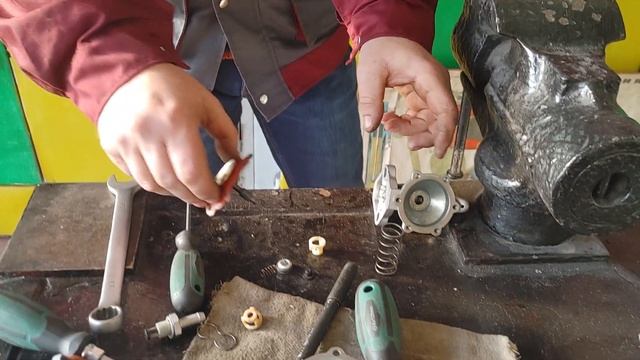 Система живлення паливного насосу (Соколов М.Г.) смотреть онлайн