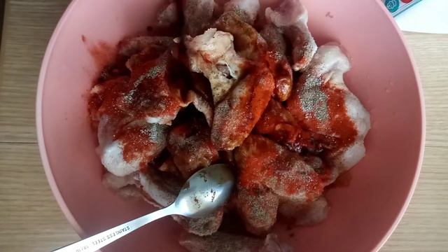 Рецепт Куриные КРЫЛЫШКИ в духовке смотреть онлайн