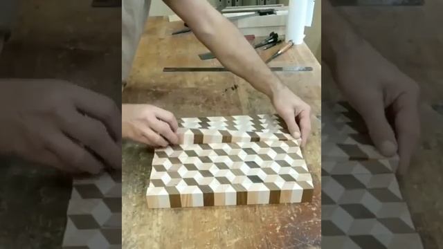 Торцевая разделочная доска с эффектом 3D