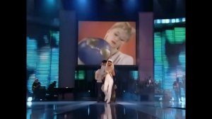 [FHD] Candyman - Christina Aguilera live @ Fashion Rocks (09/07/2006)