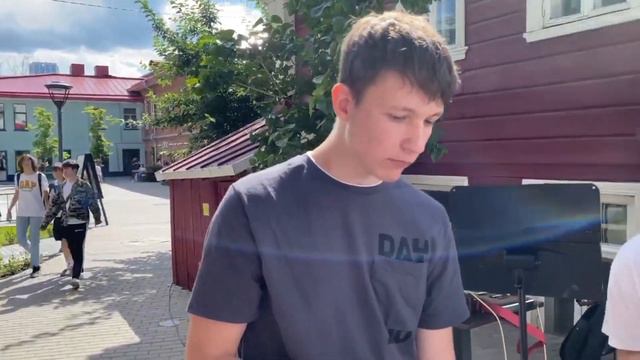 Съешь кислый лимон и получи деньги 💰 #Уфа #артквадрат #шоу #артквадрат смотреть онлайн