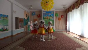 Танец с платками