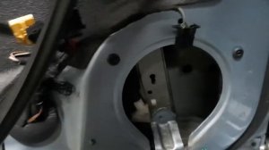 Audi A4 B7. Разбор дверей. Ремонт авто своими руками.