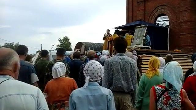 Литургия, поют Символ Веры (Крестный Ход в Коробейниково 2017) смотреть онлайн