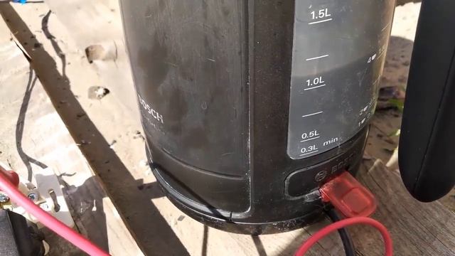 Получаем 220 вольт от солнца, когда у соседей нет света. Повторить может каждый!!!