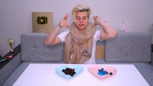 ЕДА ИЗ ЖЕЛЕ против НАСТОЯЩЕЙ !
