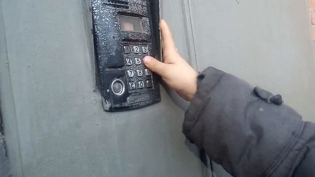 Как взломать домофон с помощью кода