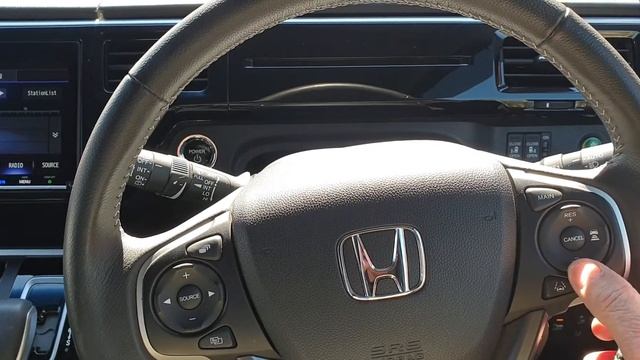 Honda stepwgn gibrid,включение адаптивного круиза смотреть онлайн