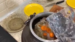 Тушенная курица в афганском казане