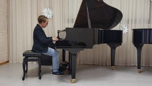 Федор Венгилевских 4 класс. Бах. Двухголосная инвенция №14 Си бемоль мажор.