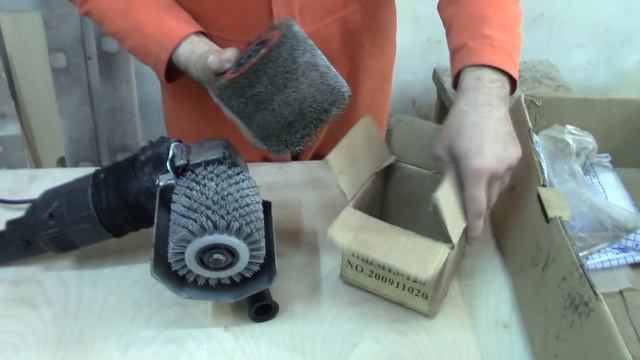 Щёточная шлифовальная машина Титан ПШМ13-120. Или машина для браширования (состаривания) древесины. смотреть онлайн