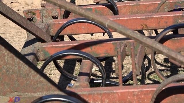 Ремонтируем купленный старый культиватор. Завариваем трещины, заменяем поврежденные детали.