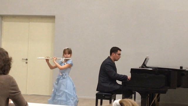 Irina Filipovich - Ernesto Koehler:concert etude#4 "Pappilon" смотреть онлайн