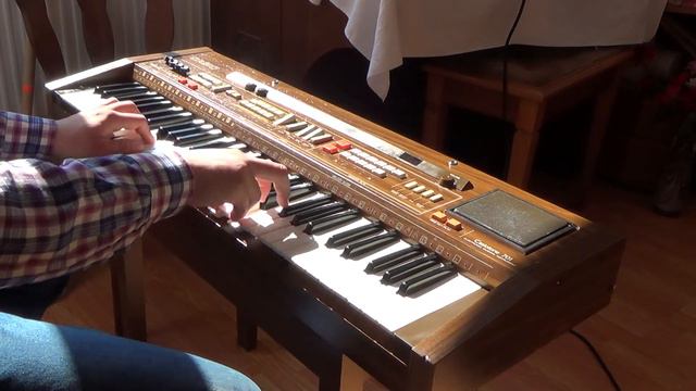 Demo 1981 Casio Casiotone 701 смотреть онлайн