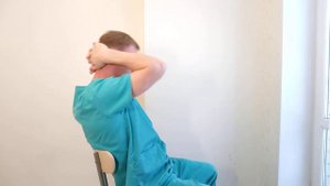 Убираем боль в грудном отделе позвоночника. Простое и очень полезное упражнение.